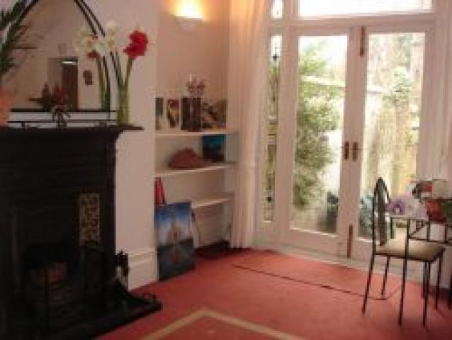 			2 Bedroom, 1 bath, 1 reception Flat			 Keyes Road, KILBURN/BRONDESBURY